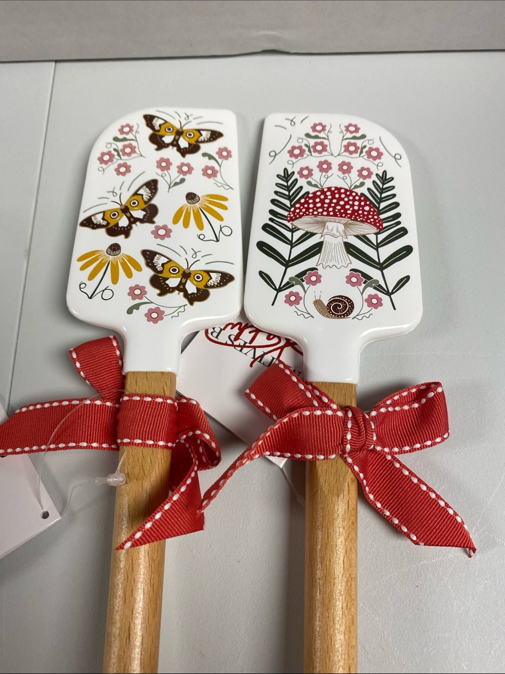 Primitives by Kathy Red & White Garden Motif Silicone Spatula Set